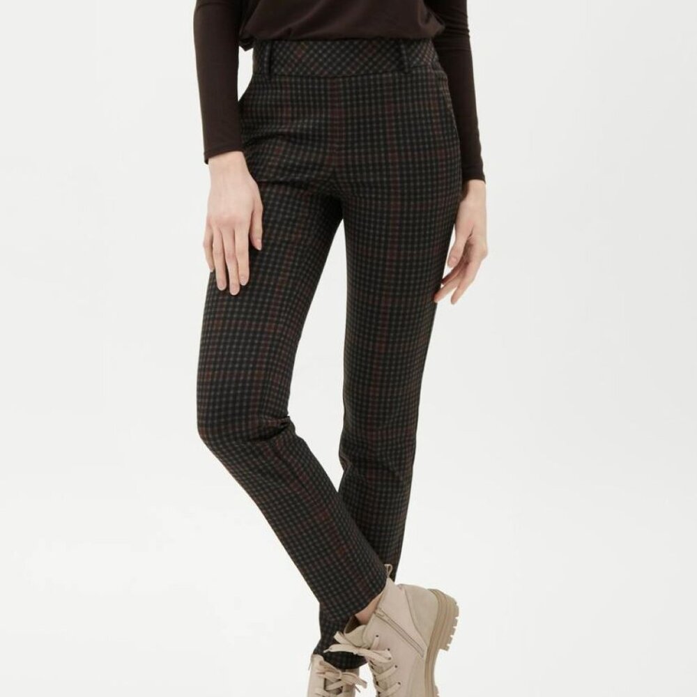 Flattering Fit Straight Leg Ponte Pants